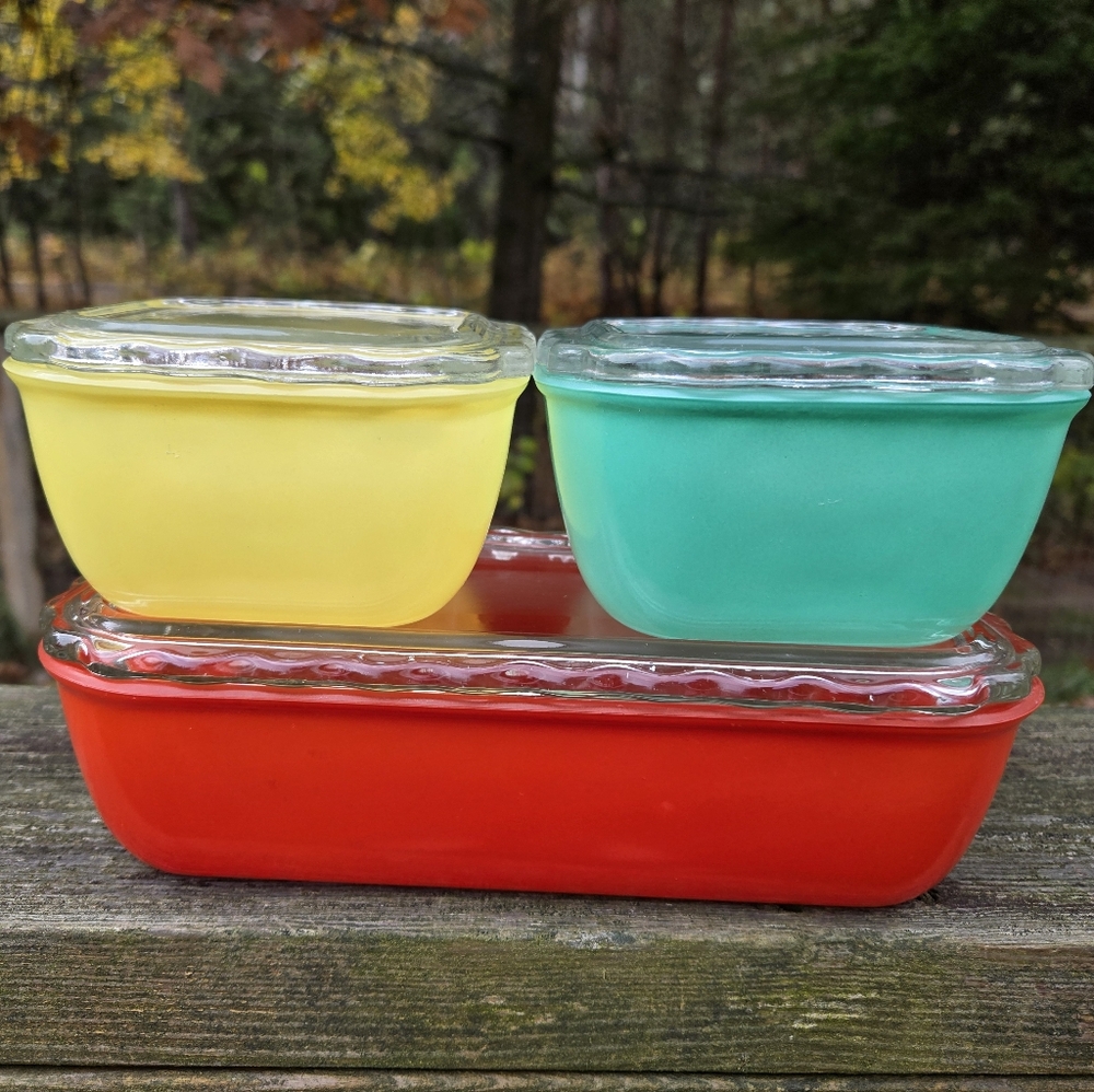 Vintage McKee 6 Piece Fridgie Set